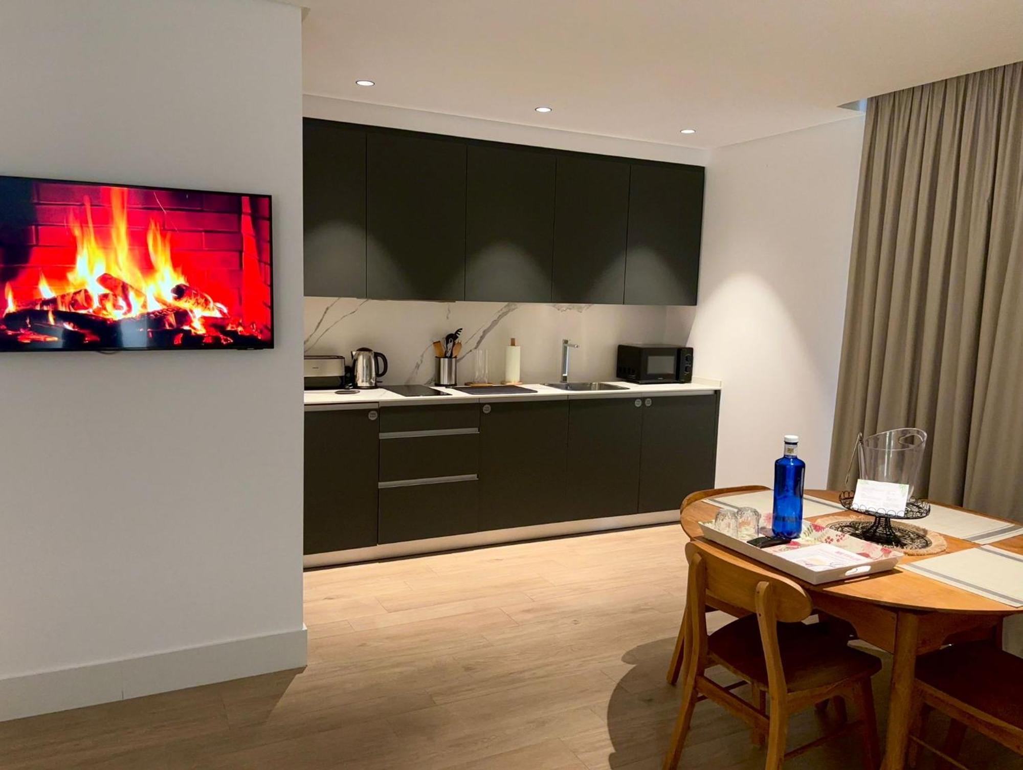 شيبيونا Apartamentos Turisticos La Plaza المظهر الخارجي الصورة