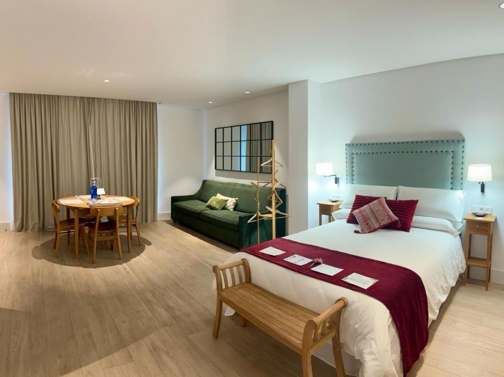 شيبيونا Apartamentos Turisticos La Plaza المظهر الخارجي الصورة