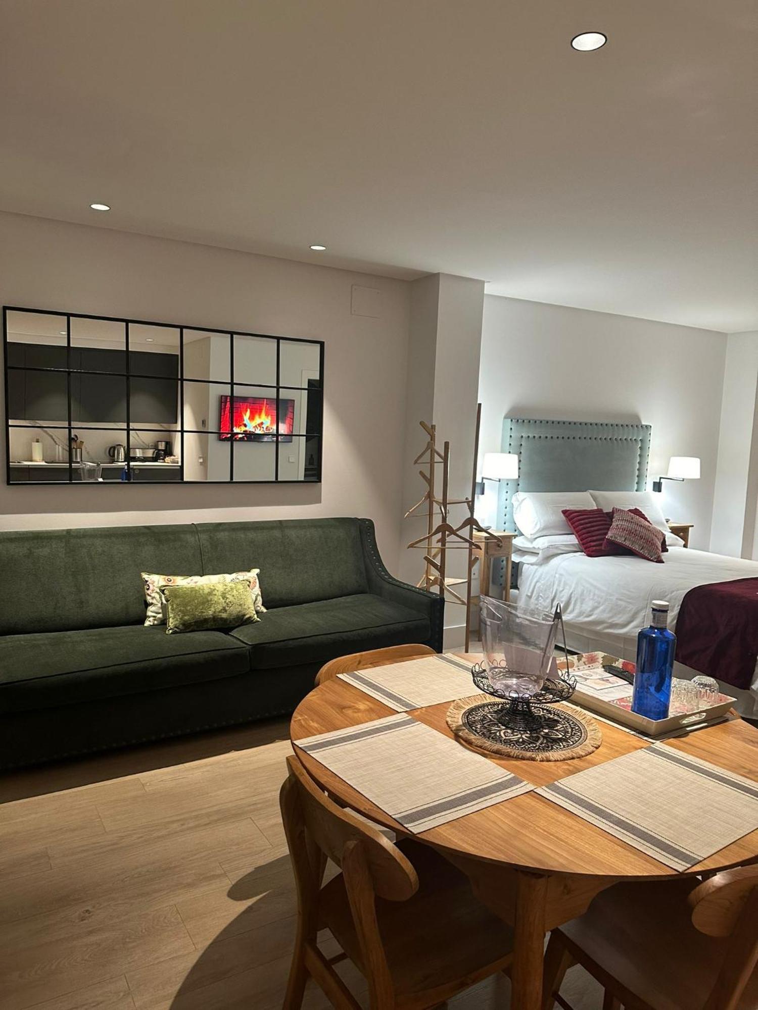 شيبيونا Apartamentos Turisticos La Plaza المظهر الخارجي الصورة