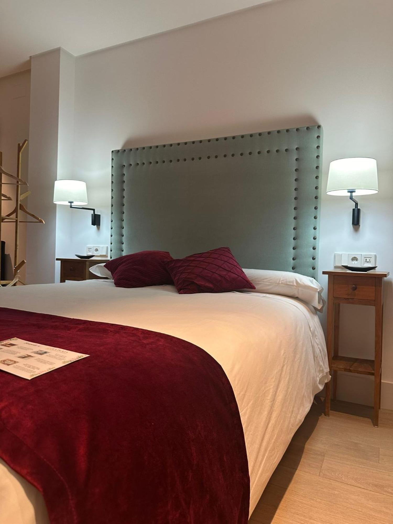شيبيونا Apartamentos Turisticos La Plaza المظهر الخارجي الصورة