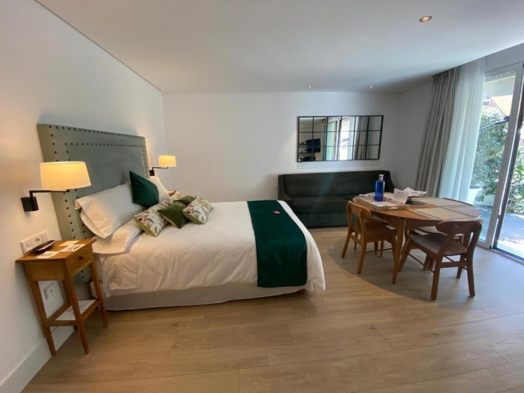 شيبيونا Apartamentos Turisticos La Plaza المظهر الخارجي الصورة