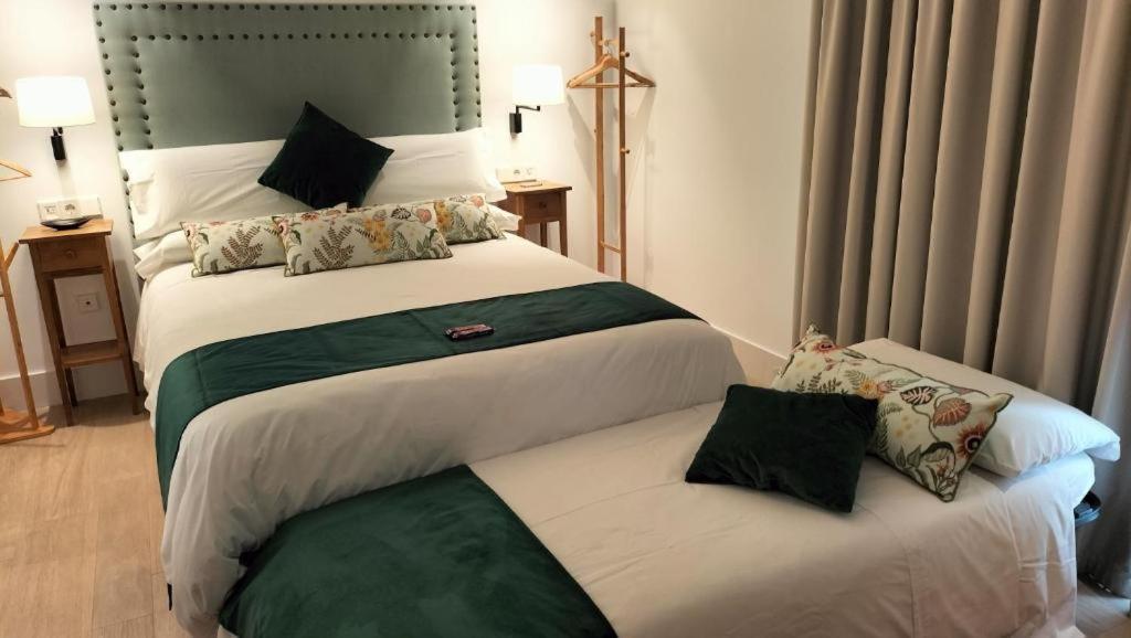 شيبيونا Apartamentos Turisticos La Plaza المظهر الخارجي الصورة