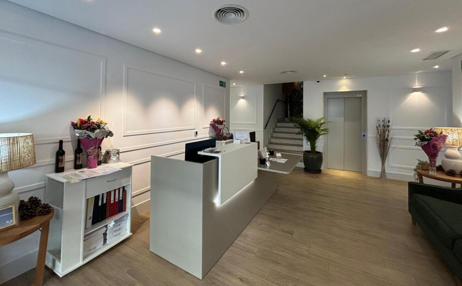شيبيونا Apartamentos Turisticos La Plaza المظهر الخارجي الصورة