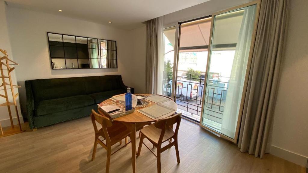 شيبيونا Apartamentos Turisticos La Plaza المظهر الخارجي الصورة
