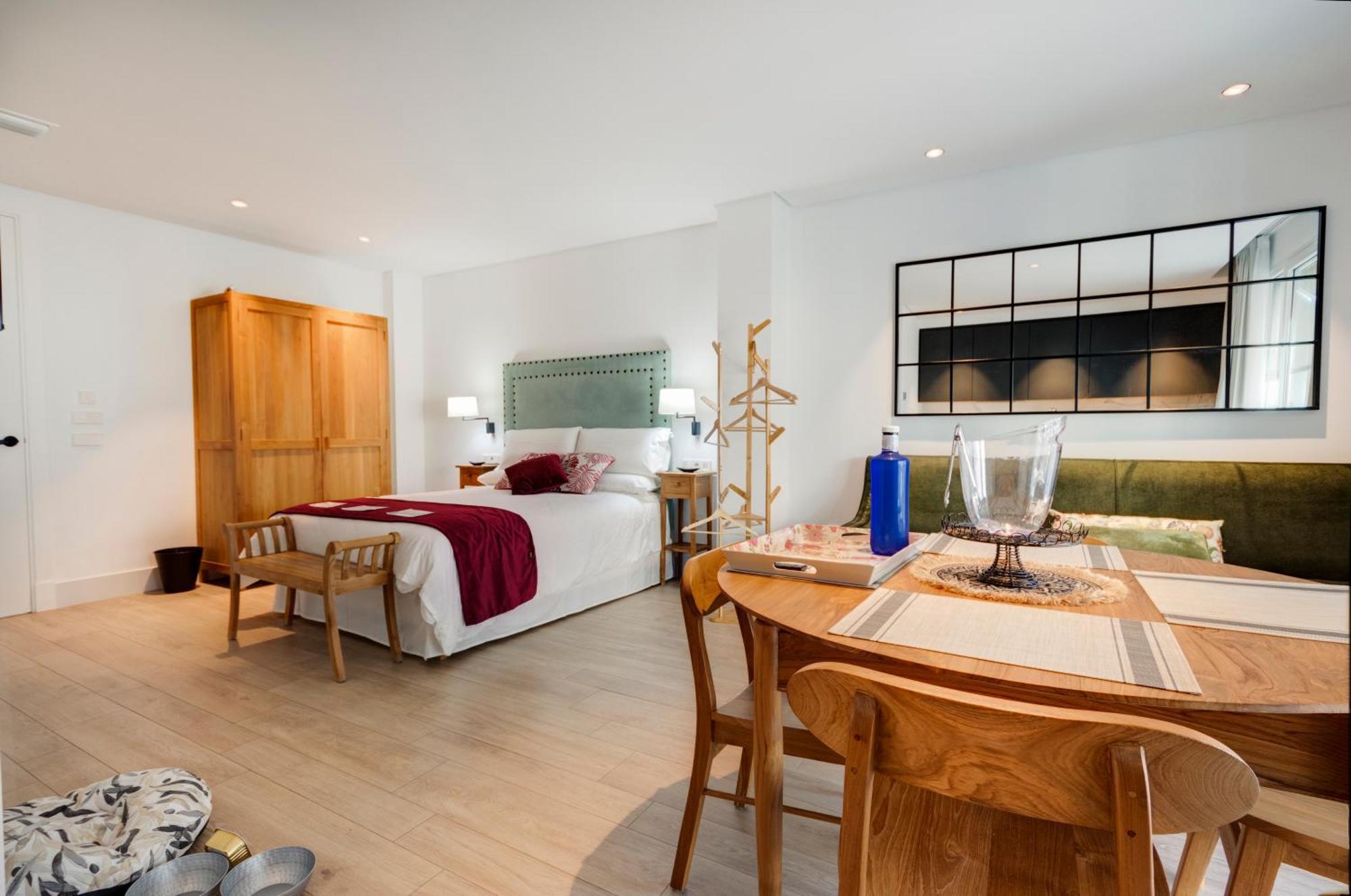 شيبيونا Apartamentos Turisticos La Plaza المظهر الخارجي الصورة