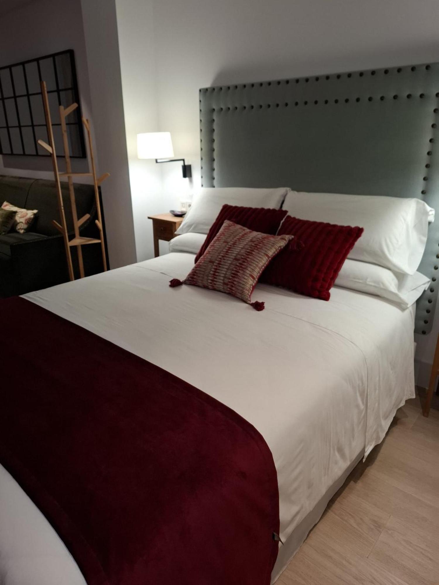 شيبيونا Apartamentos Turisticos La Plaza المظهر الخارجي الصورة