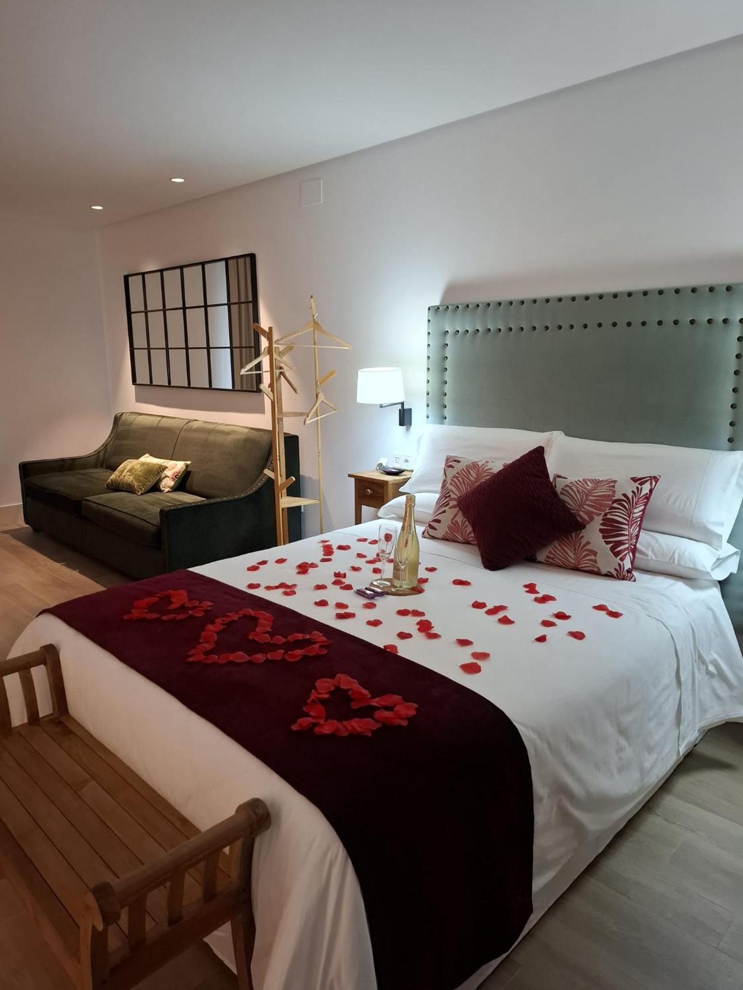 شيبيونا Apartamentos Turisticos La Plaza المظهر الخارجي الصورة
